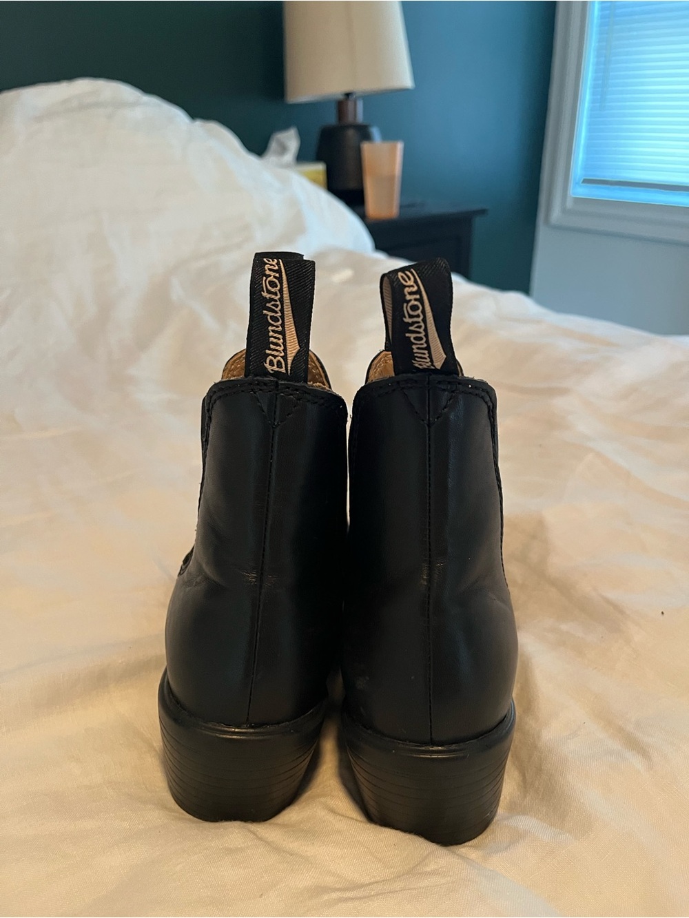 Blundstone Women's Series #1671 Heel Black Boots - Picture 5 of 9